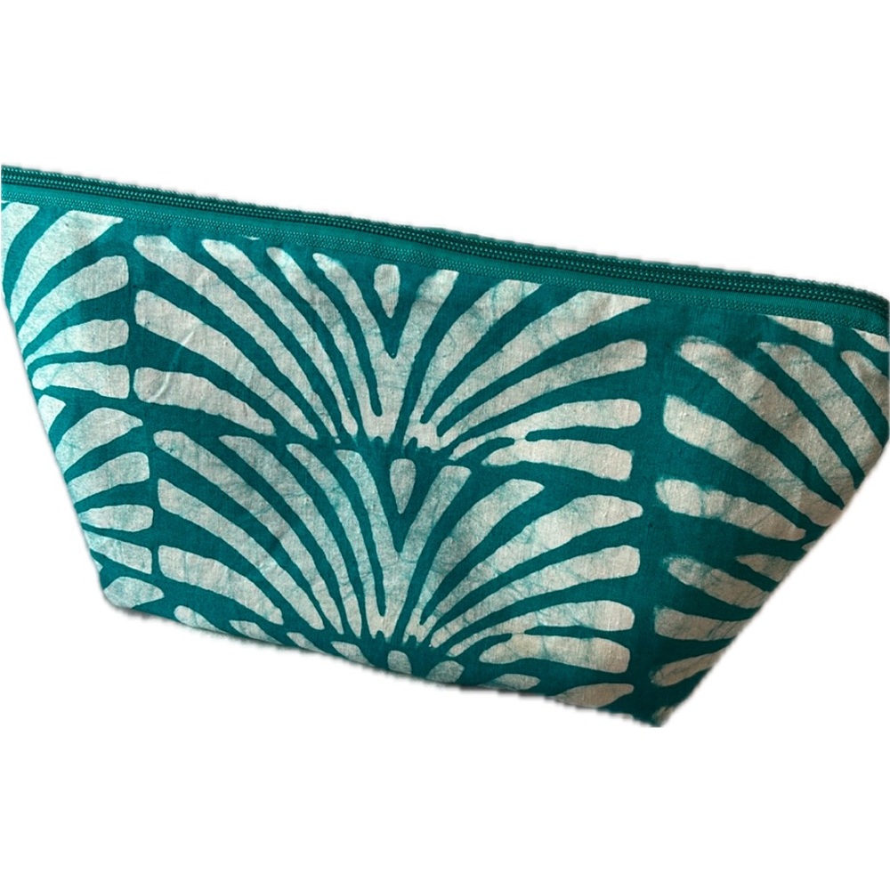 Large Handmade Batik cosmetic jewelry bag Queen Alaffia Ghana